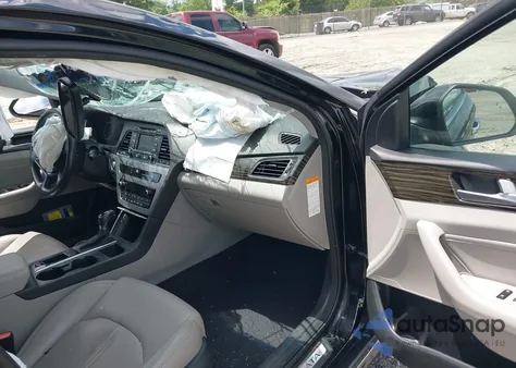 2016 Hyundai Sonata Hybrid Limited from USA, damaged, VIN KMHE34L18GA015791